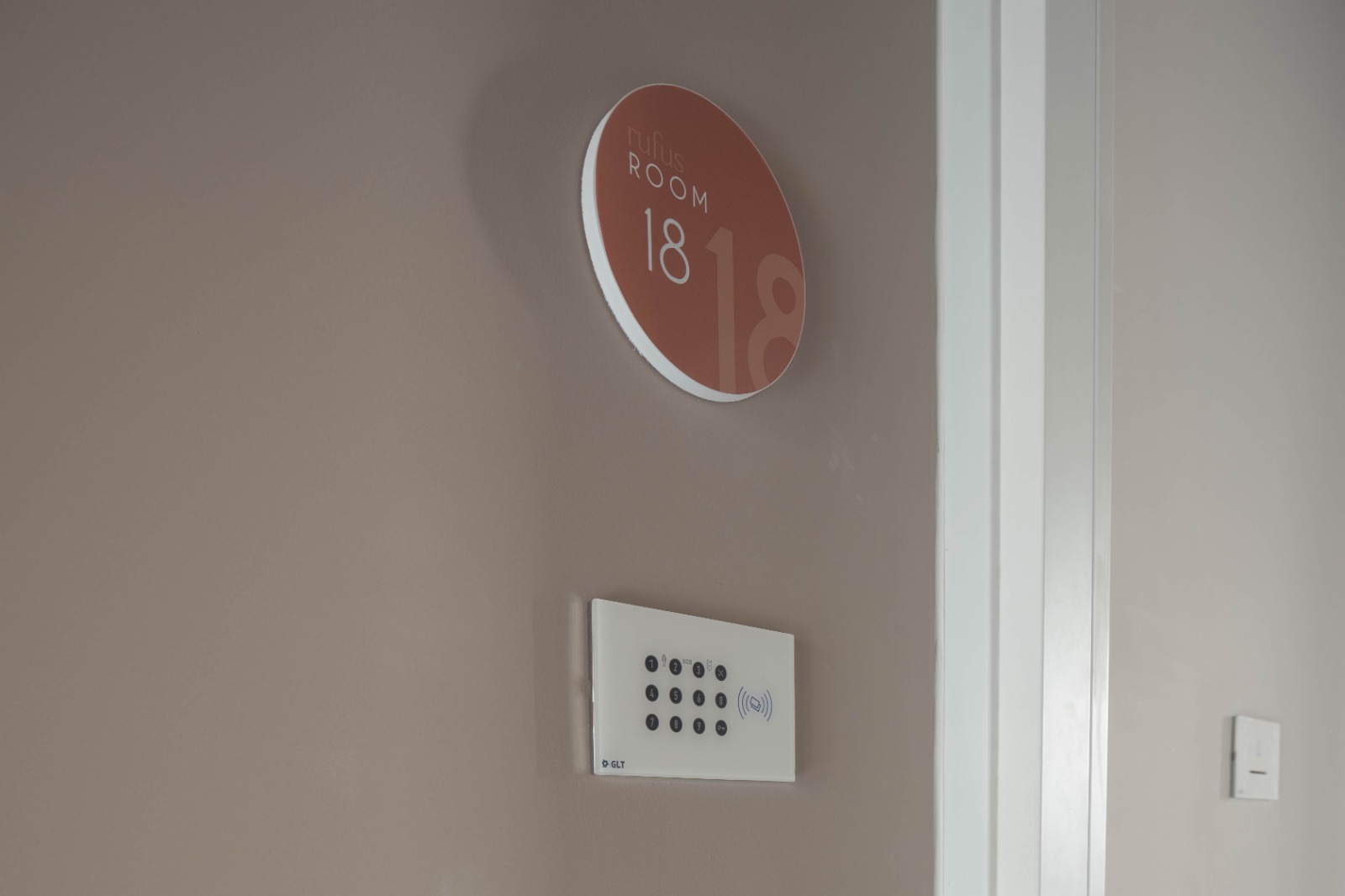 Room 18